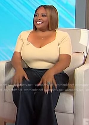 Sherri’s beige sweetheart top on Sherri