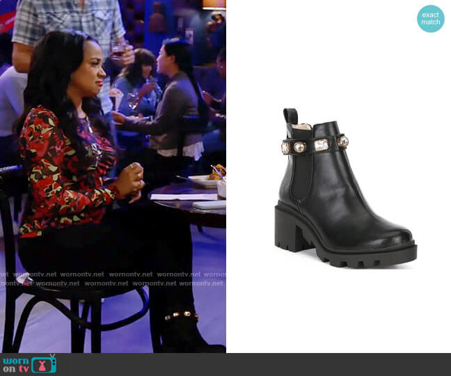 Steve Madden Amulet Booties worn by Randi (Kyla Pratt) on Call Me Kat