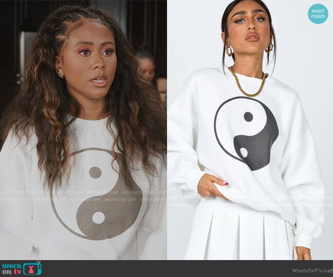 Princess Polly Yin Yang Sweatshirt worn by Keisha (Netta Walker) on All American Homecoming