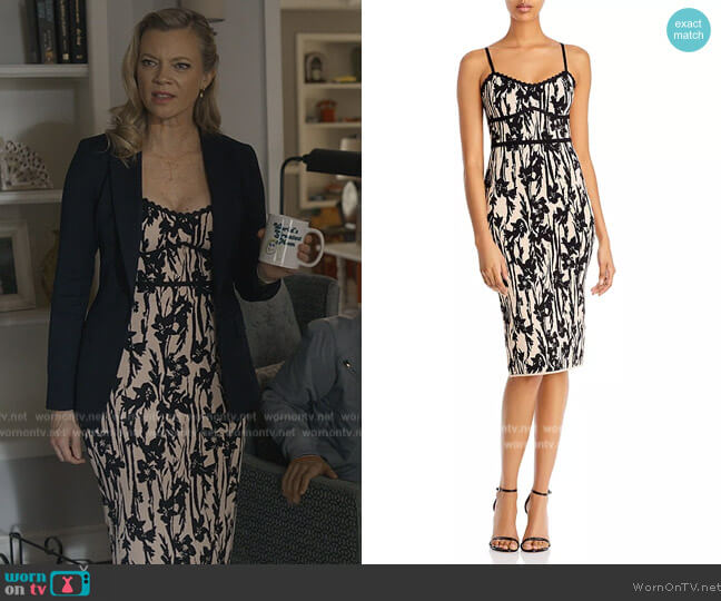 BCBGMAXAZRIA Floral Print Knit Bodycon Dress worn by Barbara Whitmore (Amy Smart) on Stargirl