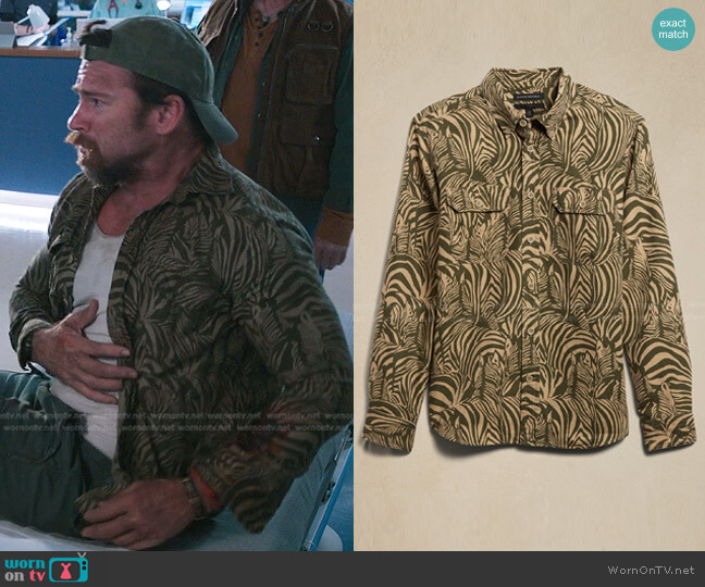 Banana Republic Heritage Expedition Shirt in Olive Green Zebra Print