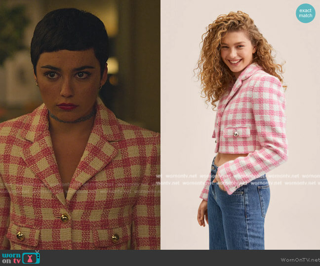 Mango Crop tweed jacket worn by Ari Blanco (Carla Diaz) on Elite