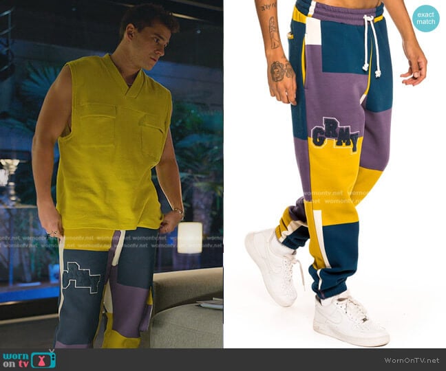 Grimey Singgang Junction All Over Print Sweatpants worn by Iván Carvalho (André Lamoglia) on Elite