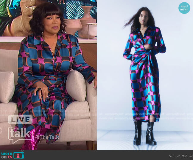 Zara Printed Wrap Dress worn by Kym Whitley on The Talk