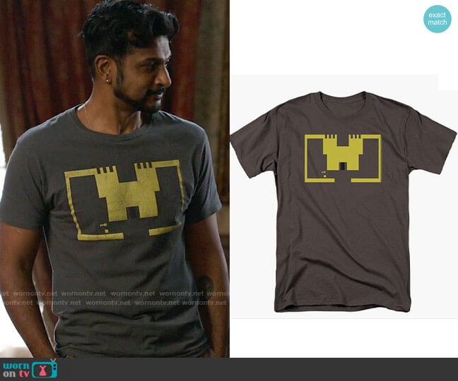 Atari Adventure Screen T-shirt worn by Jay (Utkarsh Ambudkar) on Ghosts