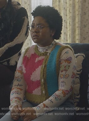 Beth’s mixed knit vest on Stargirl
