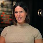 Dana Jacobson’s beige rib knit top on CBS Mornings