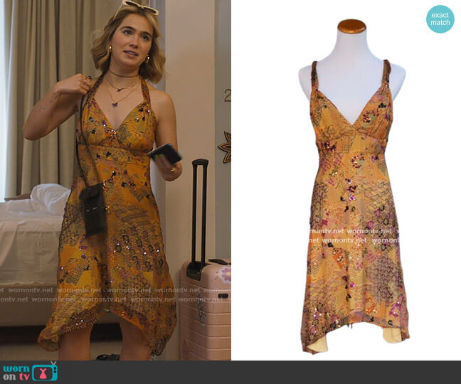 French Connection Embellished Handkerchief dress worn by Portia (Haley Lu Richardson) on The White Lotus