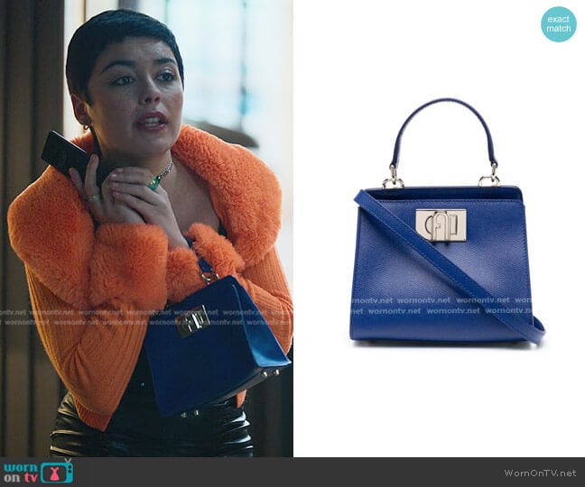 Furla 1927 Logo-Plaque Bag worn by Ari Blanco (Carla Diaz) on Elite