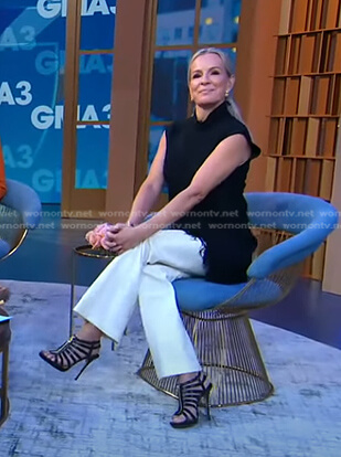 Jennifer’s black striped top on Good Morning America