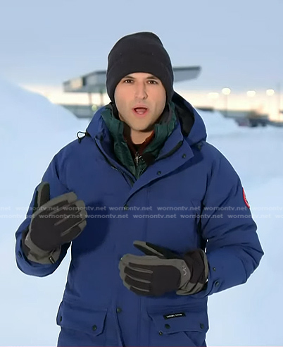 Jesse’s navy puffer down jacket on Today
