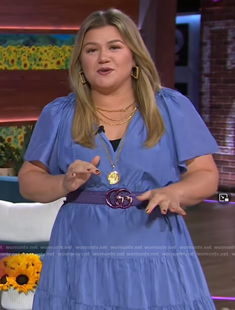 Kelly’s blue Gucci belt on The Kelly Clarkson Show
