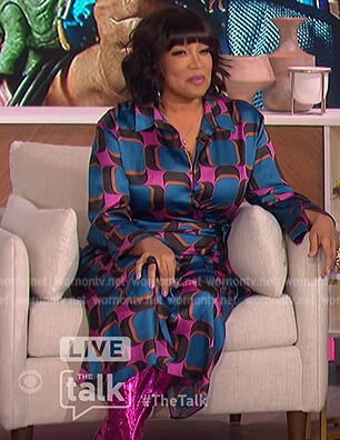 Kym Whitley’s satin geometric print wrap dress on The Talk