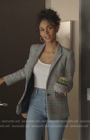 Layla’s plaid blazer and bag on All American