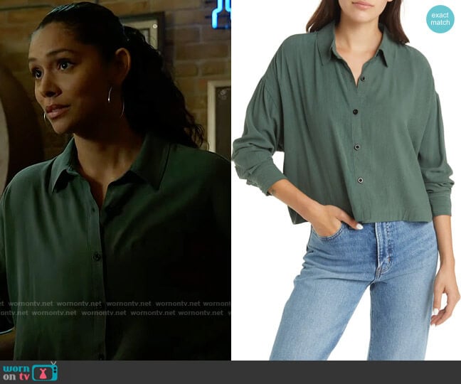 Madewell Lusterweave Hartfield Crop Shirt in Forest worn by Stella Kidd (Miranda Rae Mayo) on Chicago Fire