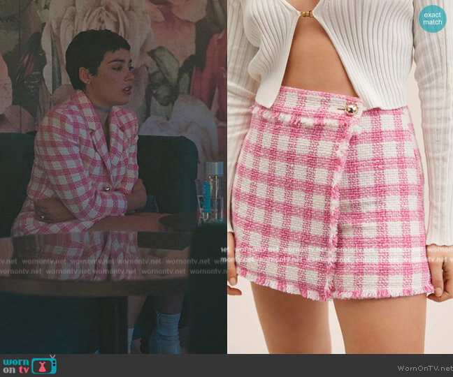Mango Tweed culottes worn by Ari Blanco (Carla Diaz) on Elite