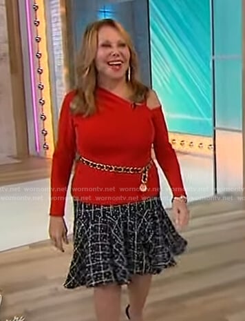Marlo’s black check skirt on Sherri