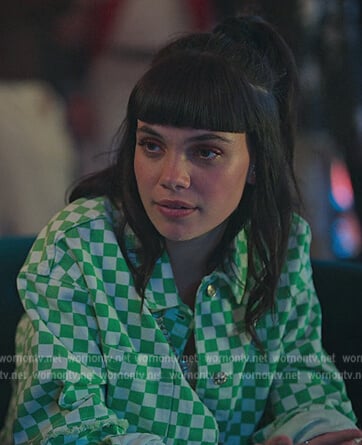 Mencia’s green check denim jacket on Elite