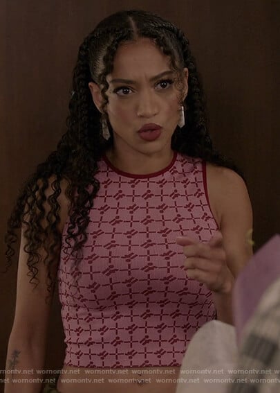 Olivia’s pink printed cropped tank on All American