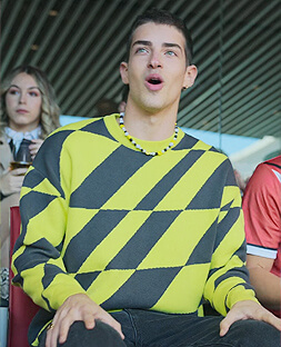 Patrick’s yellow geometric sweatshirt on Elite