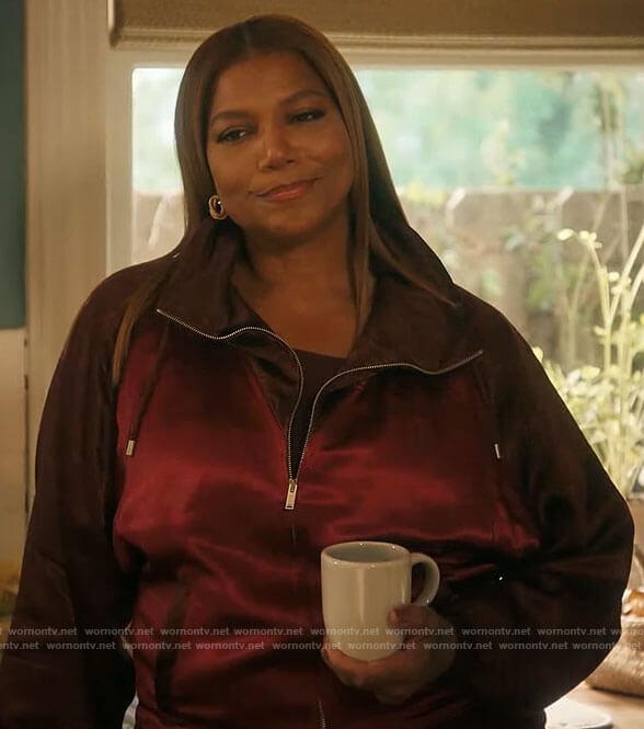 Robyn’s red satin jacket on The Equalizer