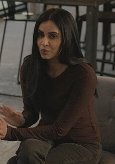 Saanvi brown long sleeve top on Manifest