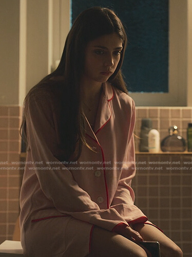 Sara’s pink contrast trim pajama shirt on Elite