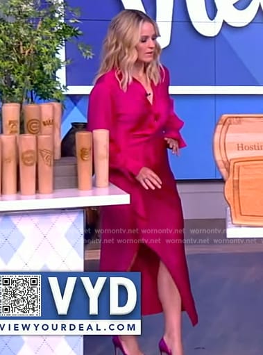 Sara’s pink satin wrap dress on The View
