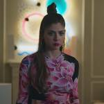 Sara’s floral belted dress on Elite