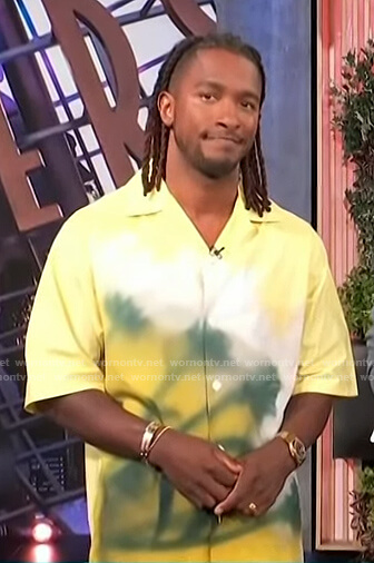 Scott’s yellow tie dye shirt on Access Hollywood