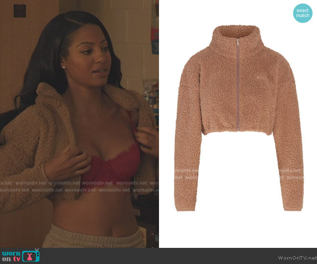 Victoria's Secret Dream Angels Red Lace Bra worn by Thea (Camille Hyde) on All American Homecoming
