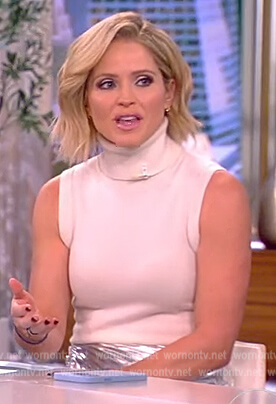 Sara’s silver metallic skirt on The View