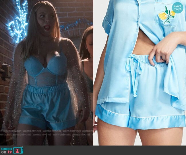Victorias Secret Satin Short Pajama Set worn by Leighton Murray (Reneé Rapp) on The Sex Lives of College Girls
