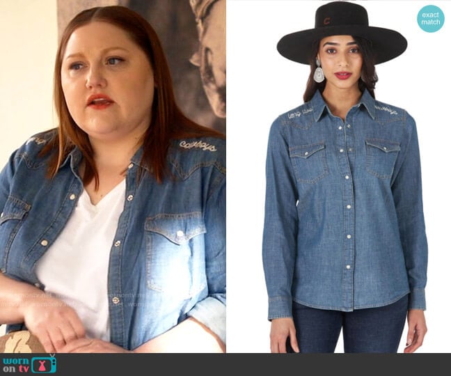 Wrangler Long Live Cowboys Shirt worn by Gigi Taylor-Roman (Beth Ditto) on Monarch