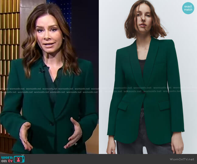 Zara Blazer with Tuxedo Collar in Green worn by Rebecca Jarvis on Good Morning America