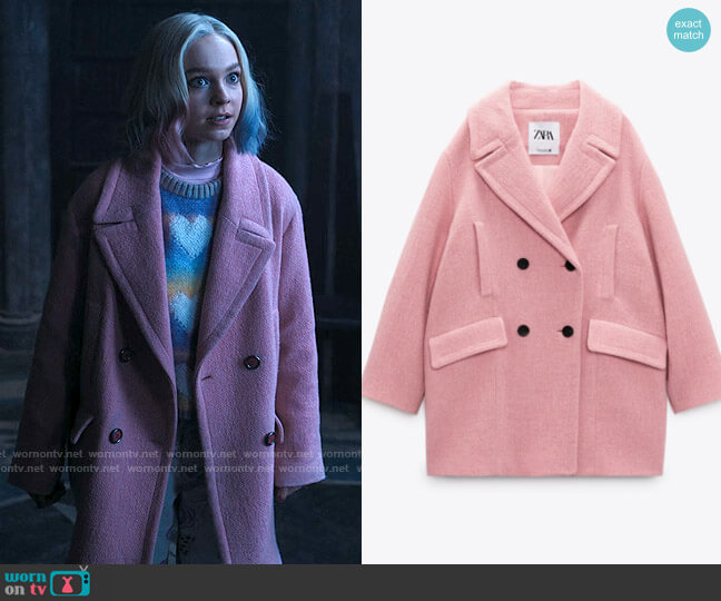 エマ WornOnTV: Enid's pink coat on Wednesday | Emma Myers