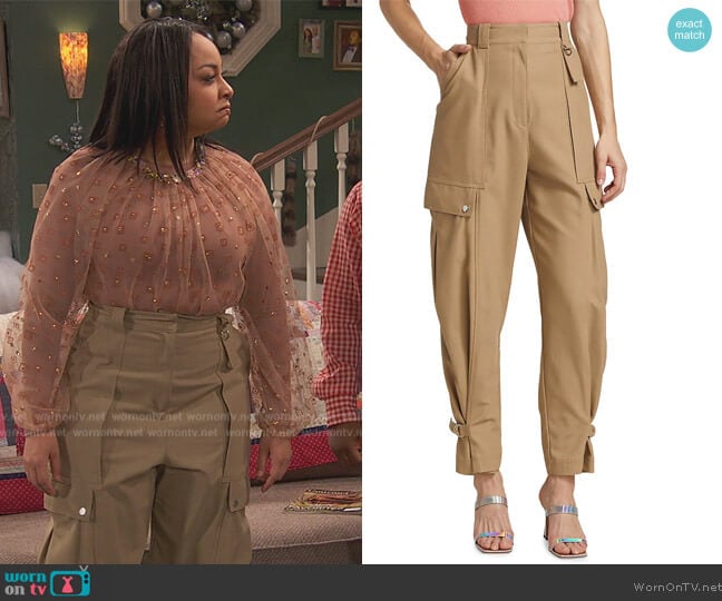3.1 Phillip Lim Tapered Cargo Pants worn by Raven Baxter (Raven-Symoné) on Ravens Home