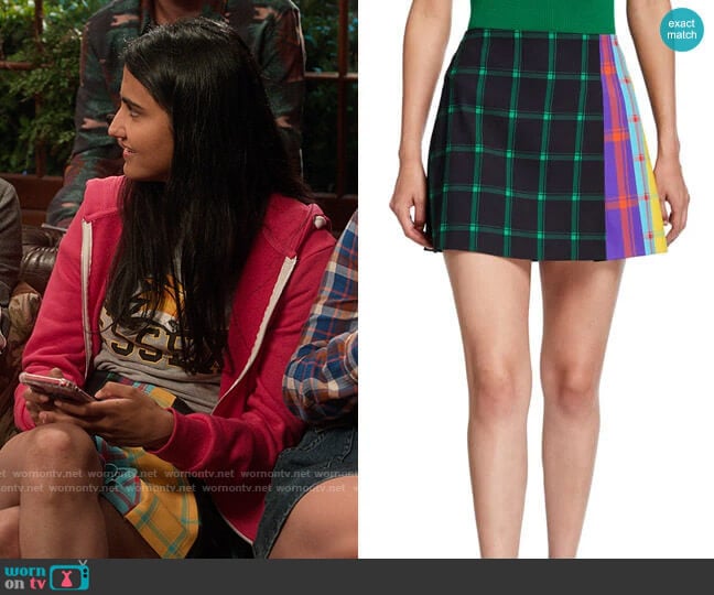 Alice + Olivia Semira Skirt worn by Bela Malhotra (Amrit Kaur) on The Sex Lives of College Girls