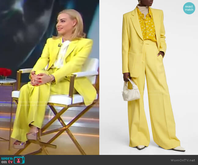 Dorothee Schumacher Single-Breasted Wool-Blend Blazer worn by Aubrey Plaza on Good Morning America