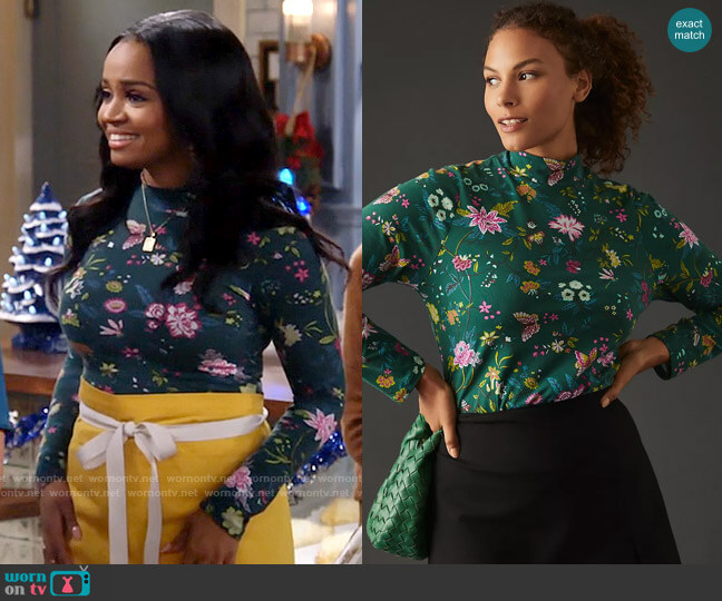 Maeve Printed Turtleneck Top in Green worn by Randi (Kyla Pratt) on Call Me Kat