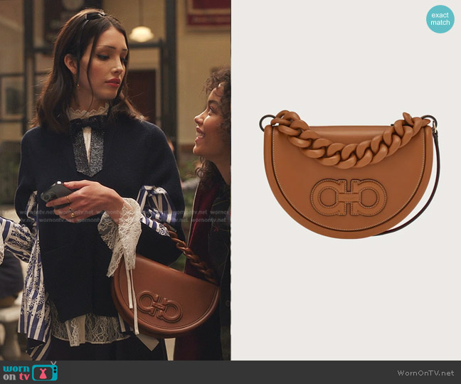 Salvatore Ferragamo Aura Crescent Bag worn by Luna La (Zión Moreno) on Gossip Girl