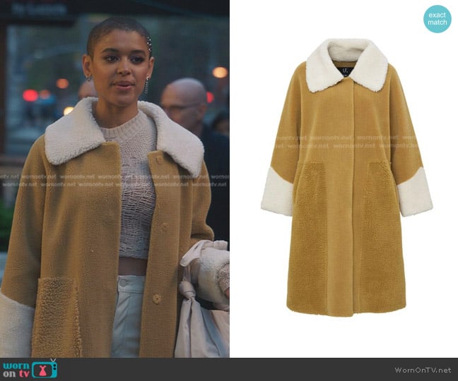 Unreal Fur Furever Chic Coat worn by Julien Calloway (Jordan Alexander) on Gossip Girl