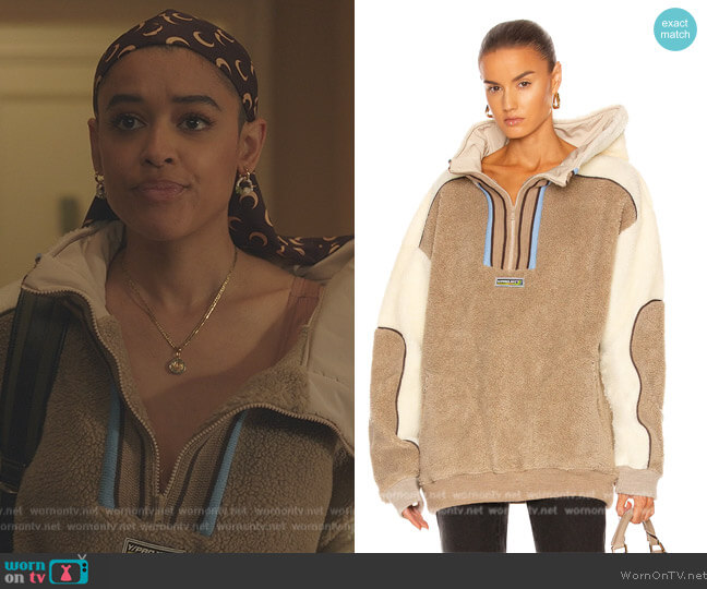 Y/Project Clip Shoulder Fleece Sweater worn by Julien Calloway (Jordan Alexander) on Gossip Girl
