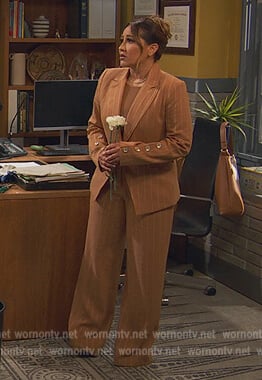 Alana’s beige stripe blazer on Ravens Home