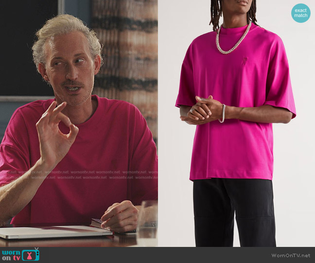 Ami Paris Logo Embroidered T-Shirt in Fuchsia worn by Luc (Bruno Gouery) on Emily in Paris