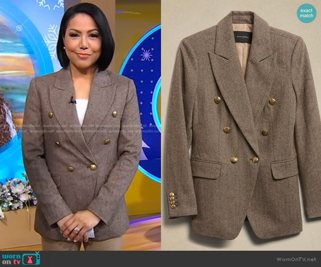 Banana Republic Herringbone Icon Blazer worn by Stephanie Ramos on Good Morning America