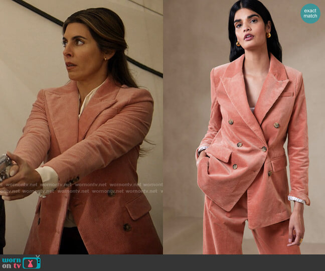 Banana Republic Rivoli Oversized Corduroy Blazer in Pink Blush worn by Tonya Walsh (Jamie-Lynn Sigler) on Big Sky