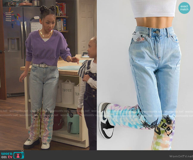 BDG Multi Jeans worn by Ivy (Emmy Liu-Wang) on Ravens Home