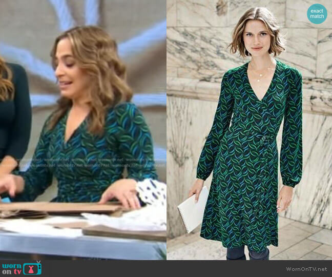 Boden Elodie Jersey Wrap Dress in Black Oak Leaf worn by Amy Brightfield on Good Morning America