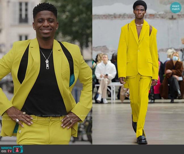 by Botter FW22 Collection worn by Julien (Samuel Arnold) on Emily in Paris
